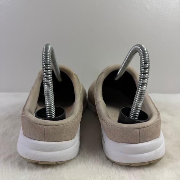 Easy Spirit ES Travel Time Women's Slip-On – Size 7W, Lt Natural Suede & Mesh - Picture 4 of 10